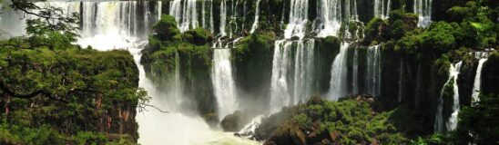 Iguazu falls: which side do you choose?