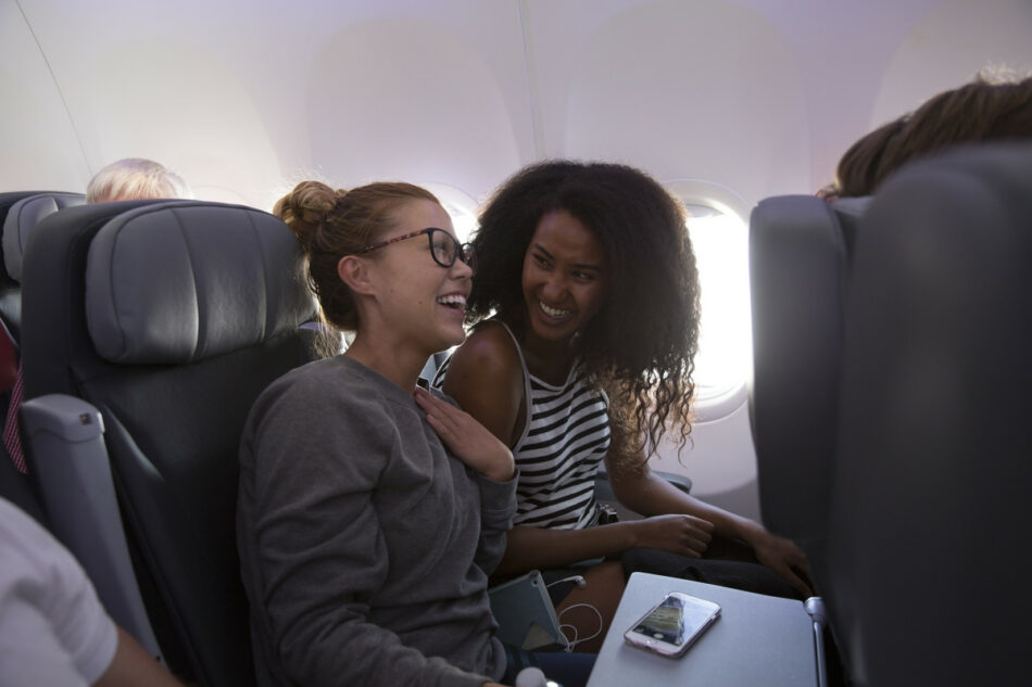 friends on a flight