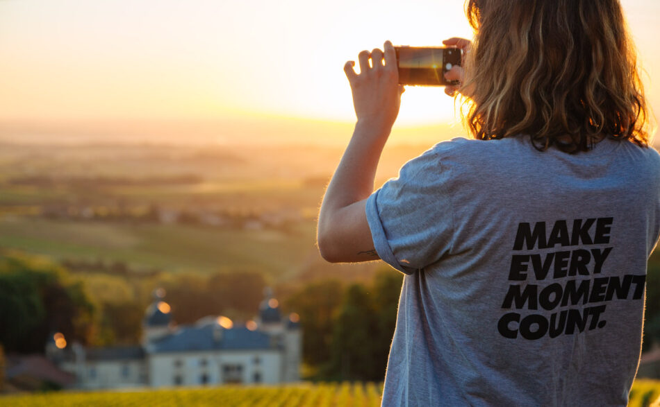 Solo travel with Contiki
