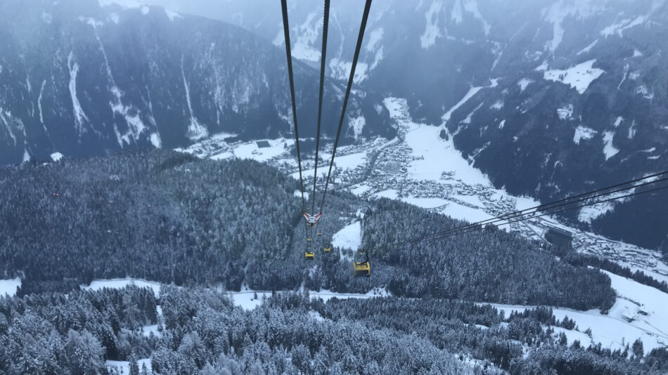 Mayrhofen Skiing