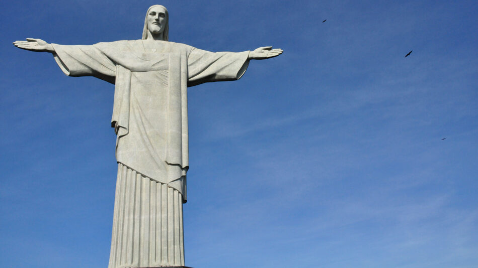 Rio-Carnival-Jesus-Statue