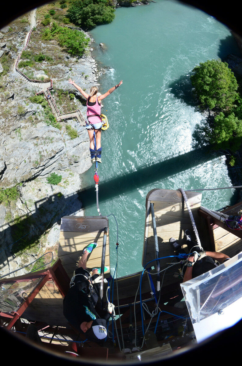 bungee jumping in new zealand