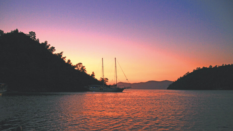 A magical boat journeying across picturesque waterways in Turkey's enchanting destinations.