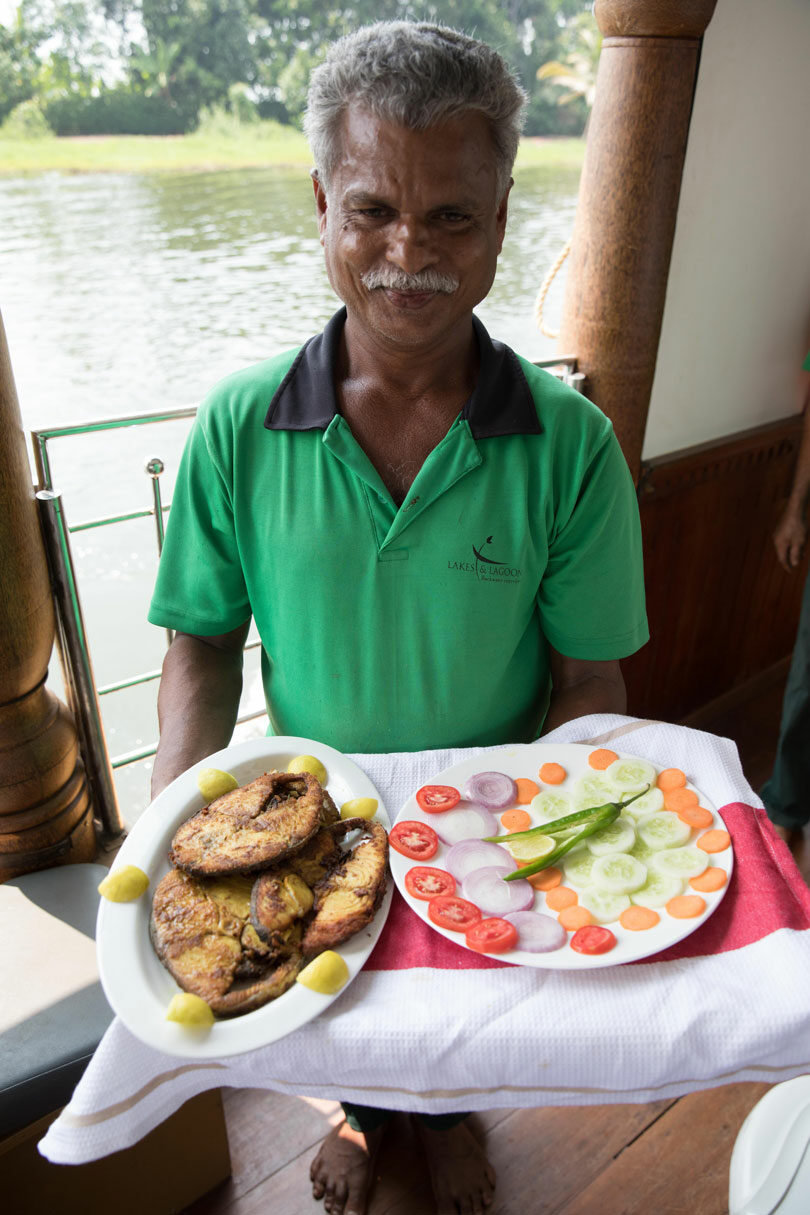 kerala-backwaters-south-india-contiki-fresh-fish