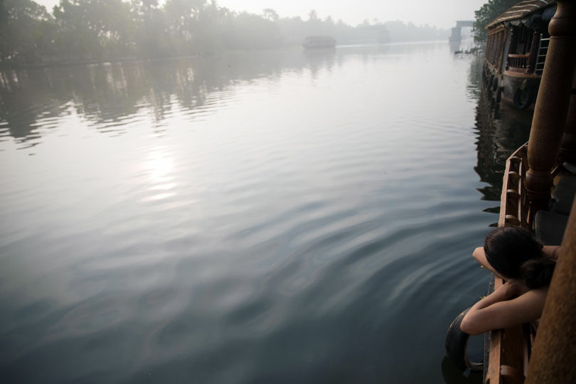 kerala-backwaters-south-india-contiki