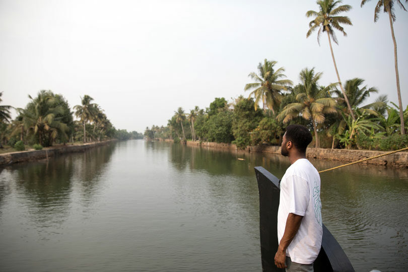 kerala-backwaters-south-india-contiki