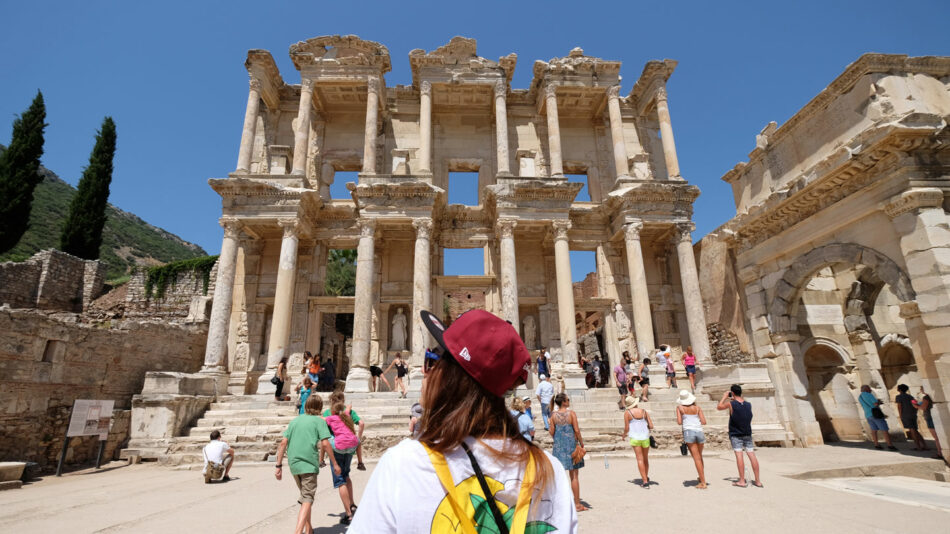 Things to do in Turkey - visit the Ruins of Epheus