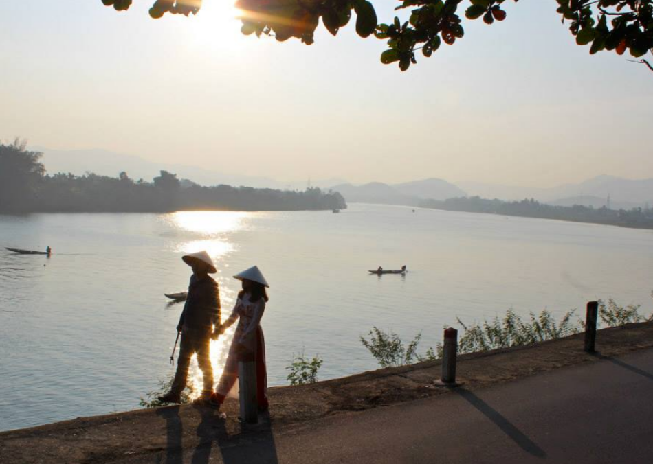 Keywords used: Vietnam, river