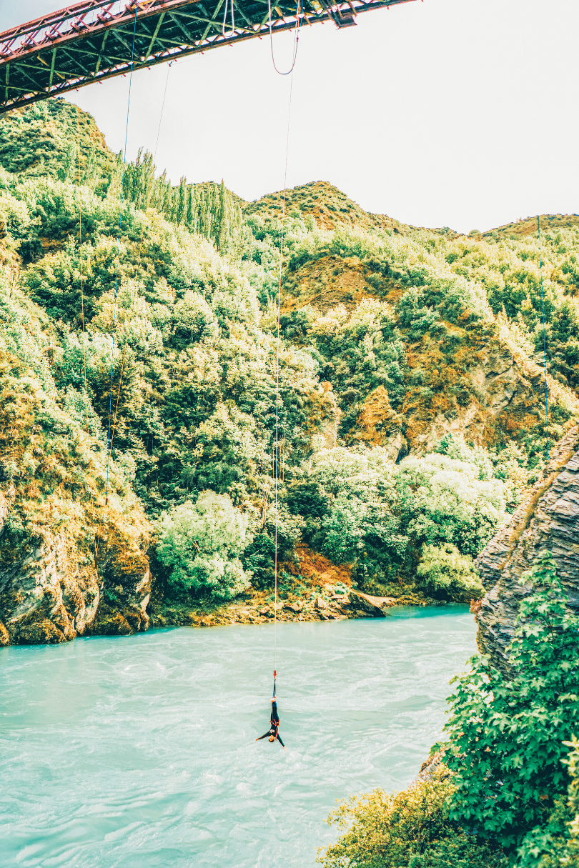 Queenstown bungee jump