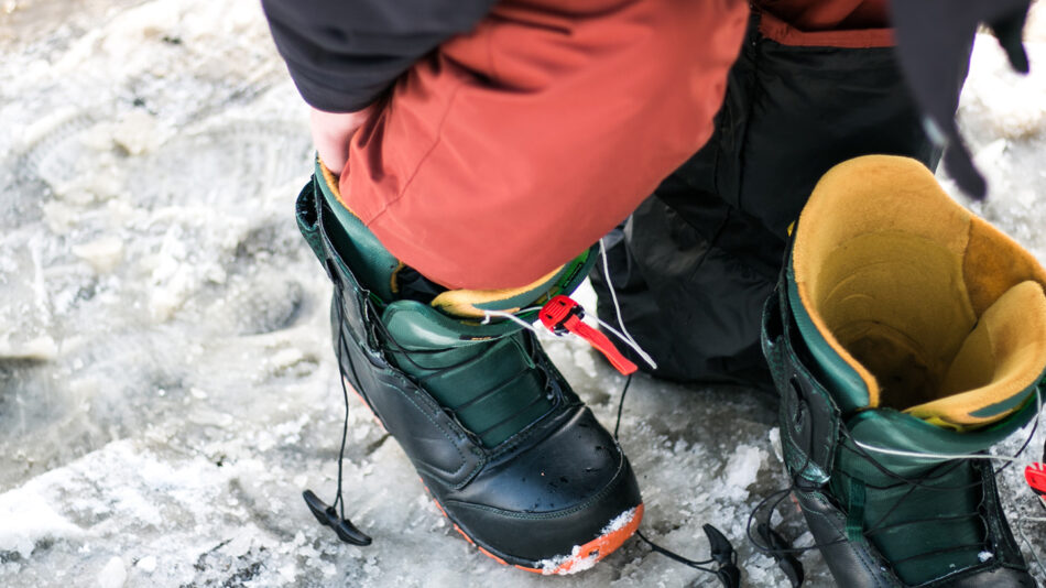 ski essentials - snow boots