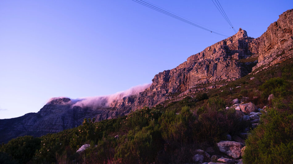 Table mountain, Cape Town - travel bucket list experience