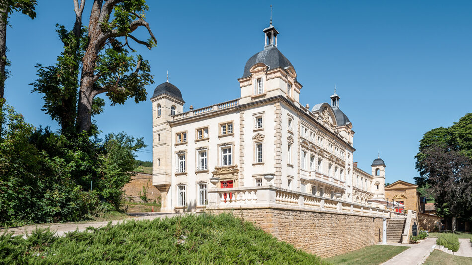 Contiki Chateau