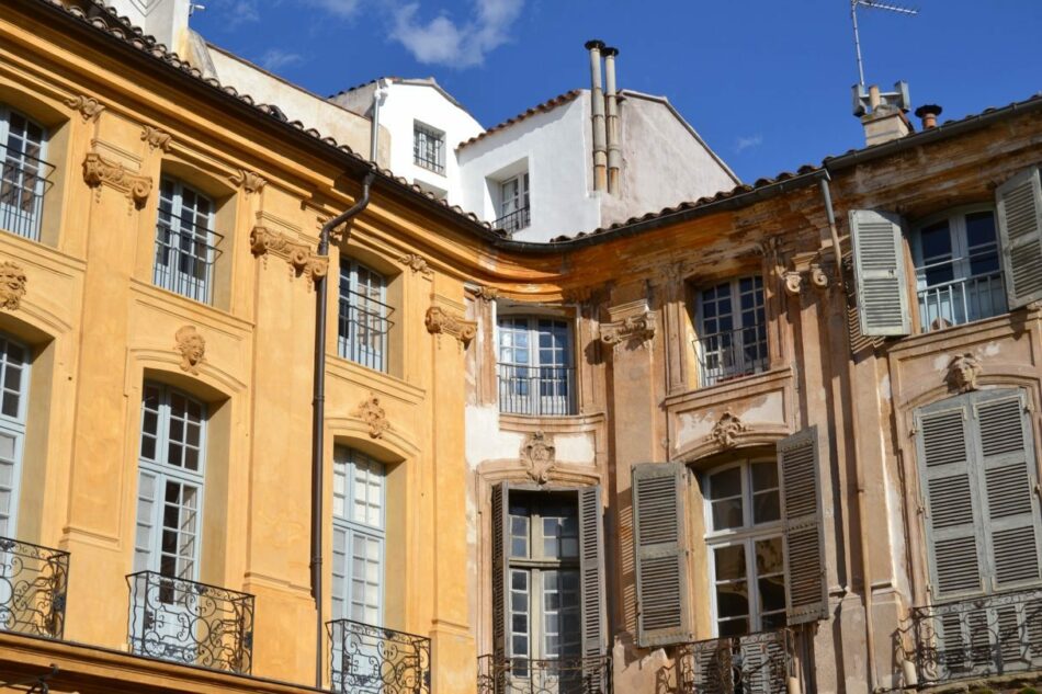 Aix en provence building