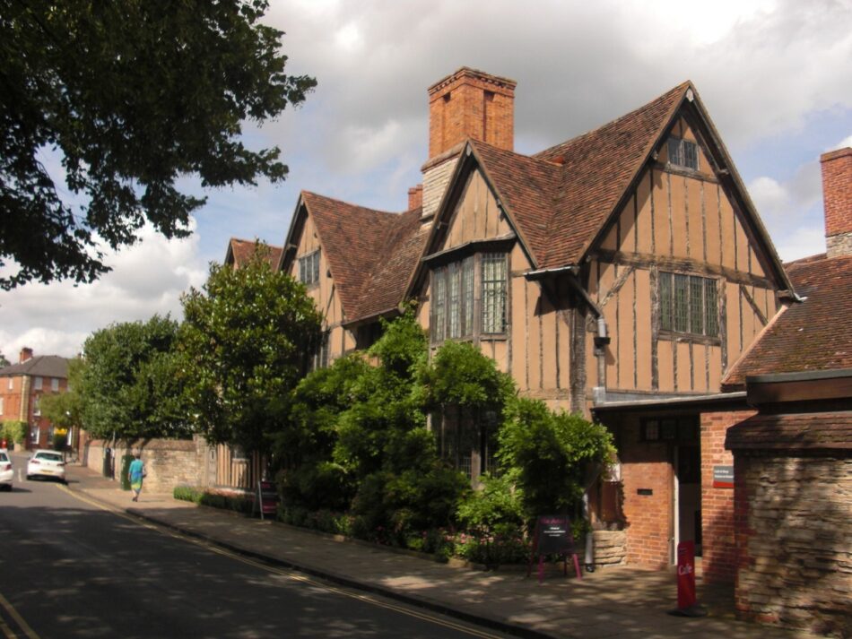 Places to visit in England - Stratford-upon-Avon