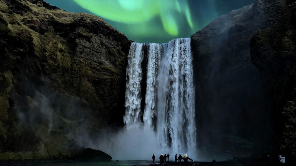 iceland-northern-lights-waterfall