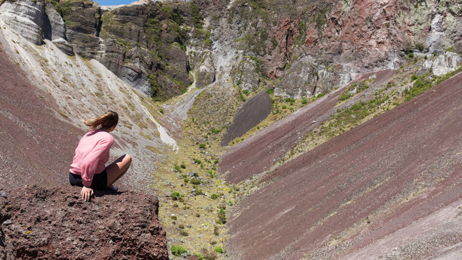 mt-tarawera-new-zealand