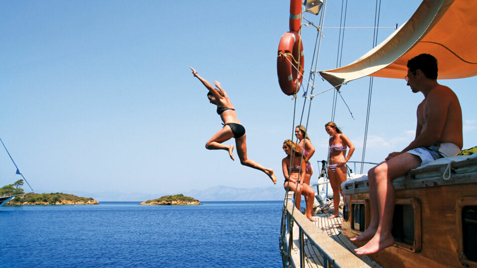 Sailing in the Aegean Sea on Contiki Turkish Sailing