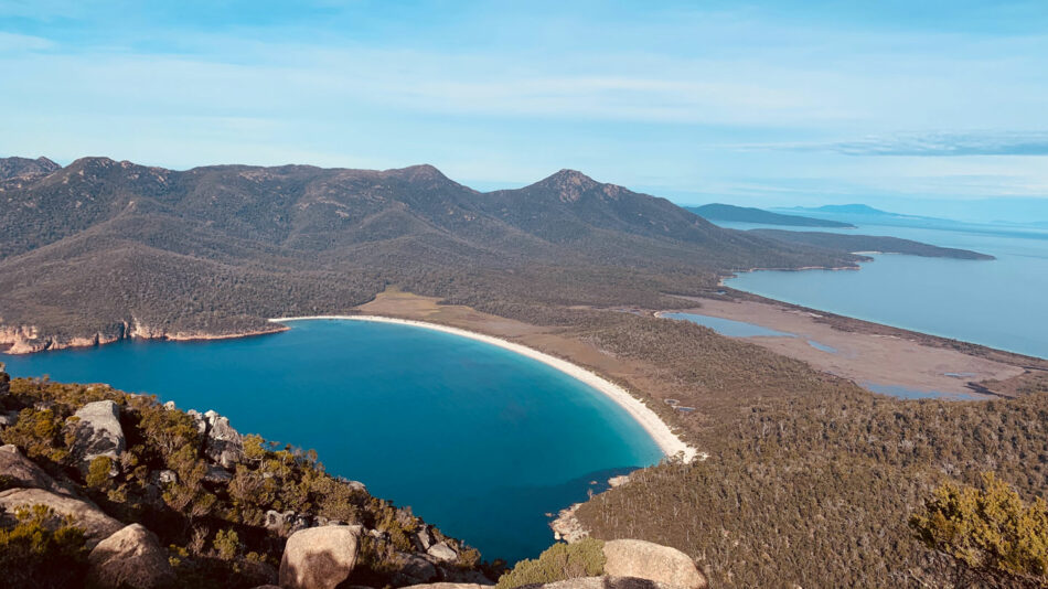 wineglass bay tasmania