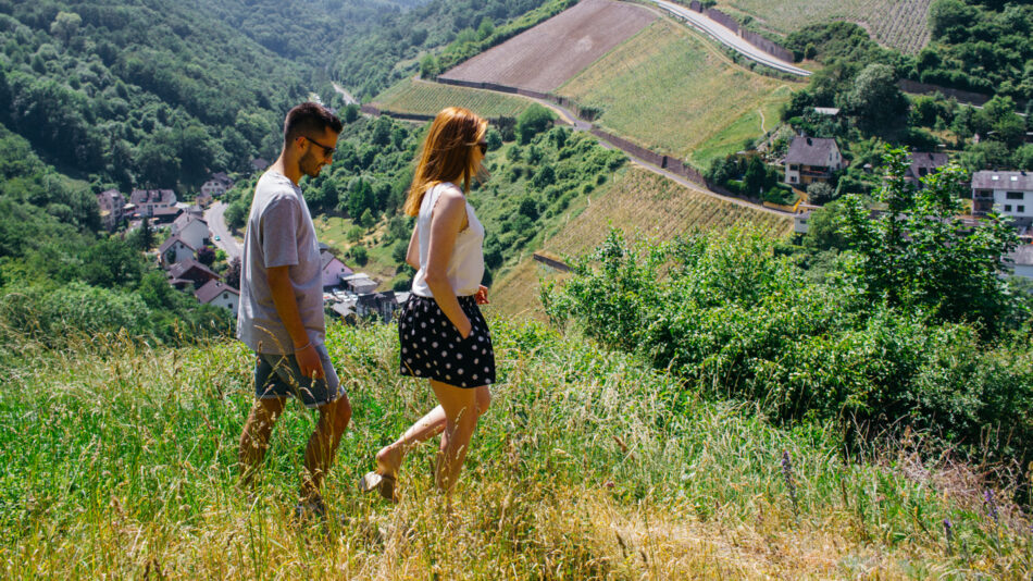 travel photography - couple walking in the fields in germany