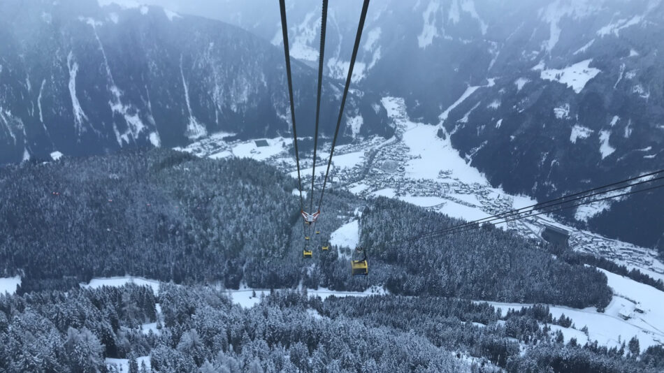 Mayrhofen Skiing