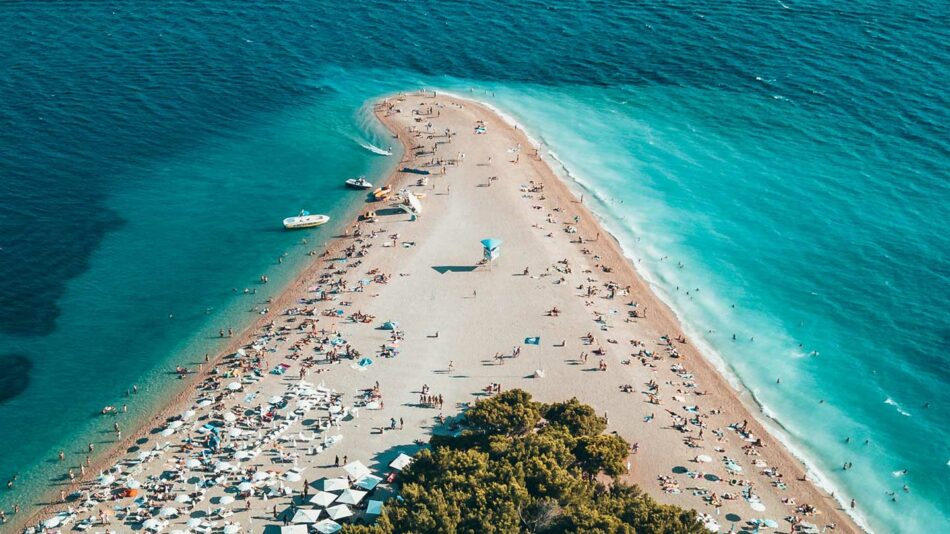 zlatni rat beach croatia