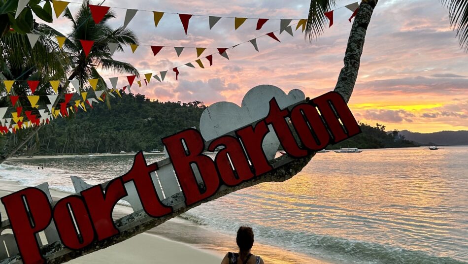 Philippines with Contiki, Port Barton