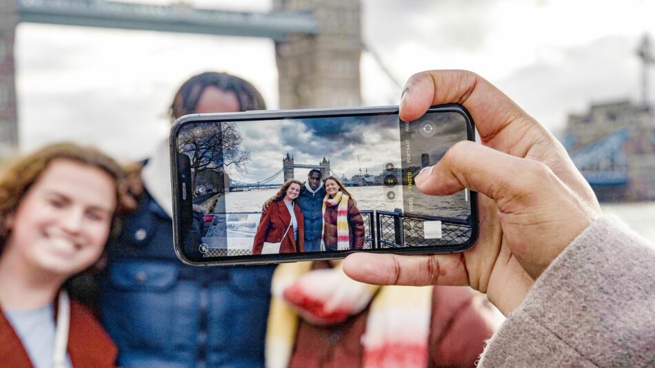 Contiki travellers in London