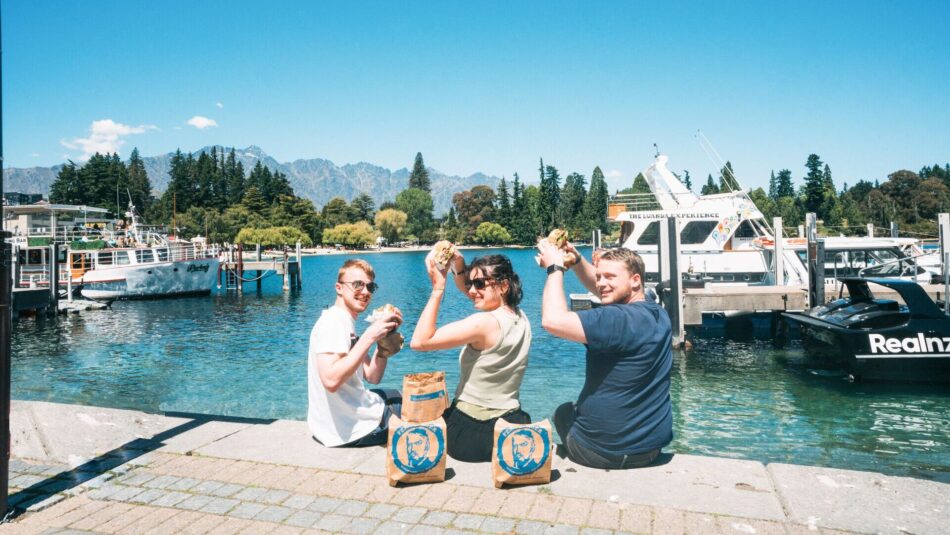 Contiki travellers in New Zealand