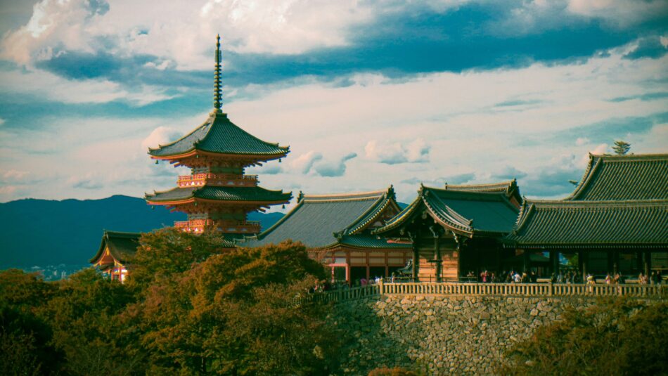 Kiyomizu-dera, Kyoto, Japan