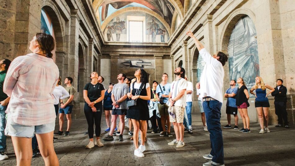 Contiki travellers in Mexico, Guadalajara